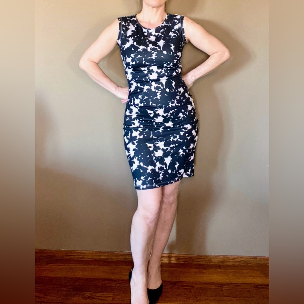 Pink Martini Black and White Sleeveless Sheath Mini Dress